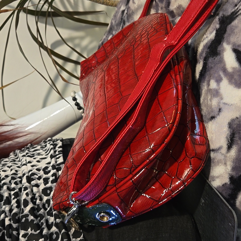 Y2K Red Alligator-Embossed Purse